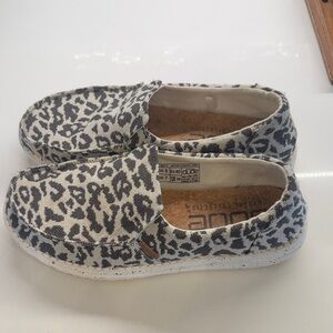 Hey Dude Women’s Leopard Print Moccasins